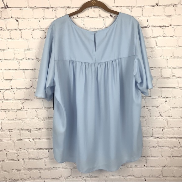 NWT Zac & Rachel Blue Flutter Sleeve Flowy Blouse - Picture 2 of 9